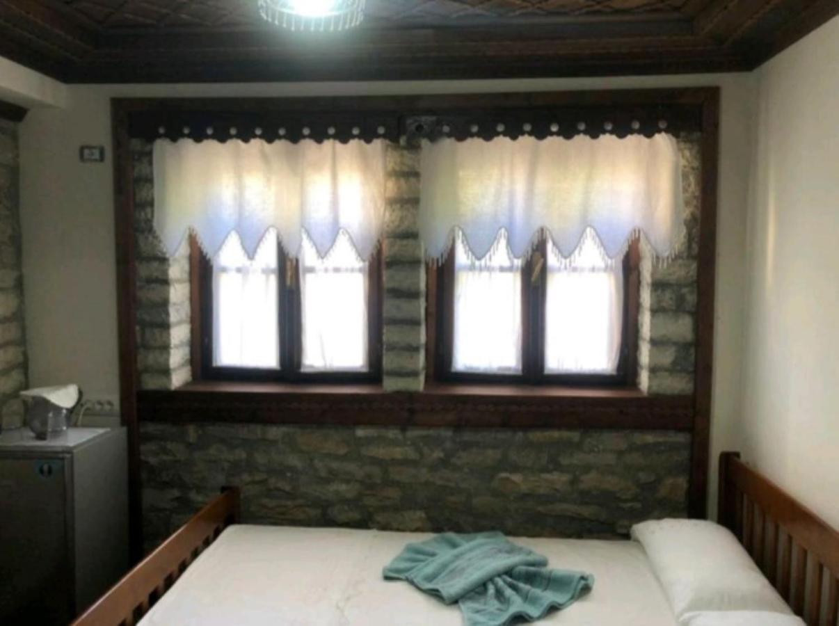 Miziriguesthouse Gjirokastër Exterior foto